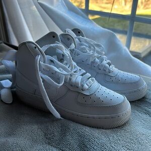 Nike Airforce 1s High Top White Youth 4.5